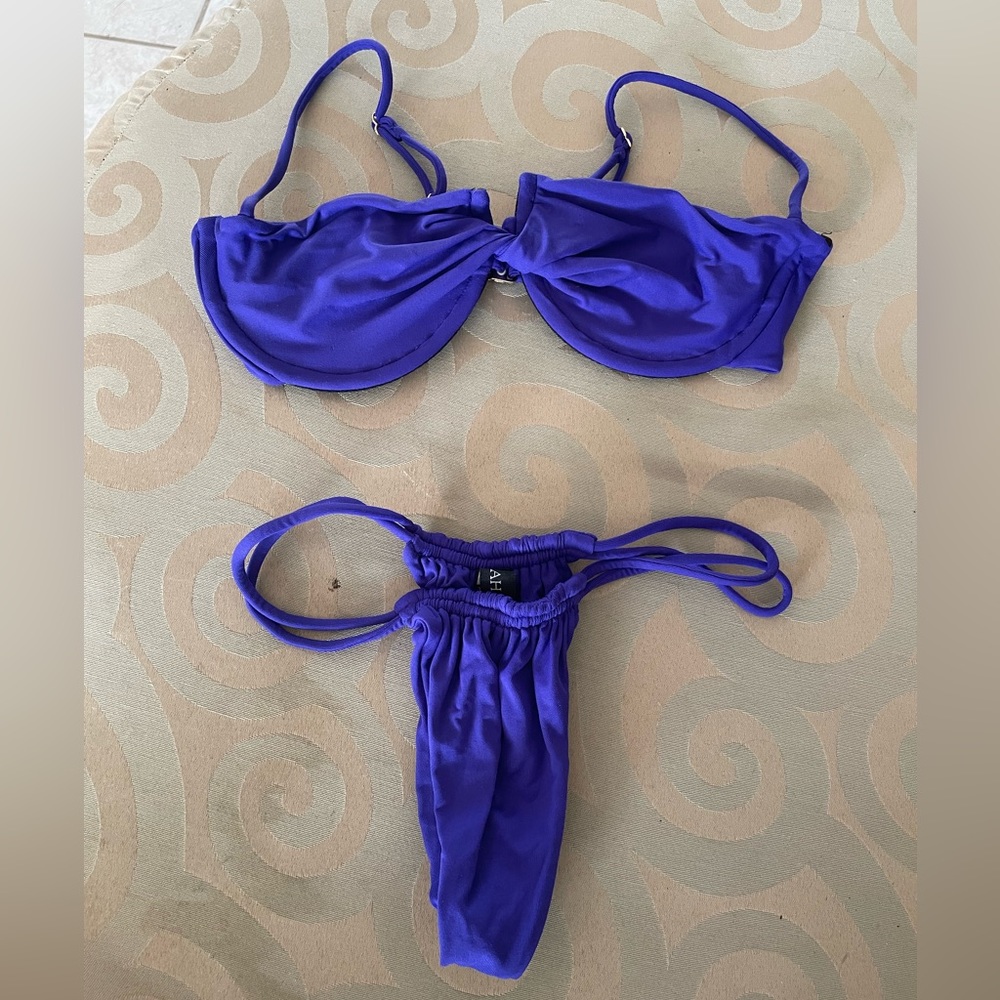 Indah purple bikini top